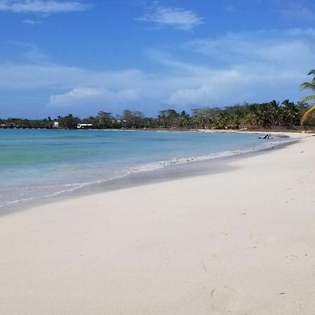 ホテルPic-Nic Beach Corn Island エクステリア 写真