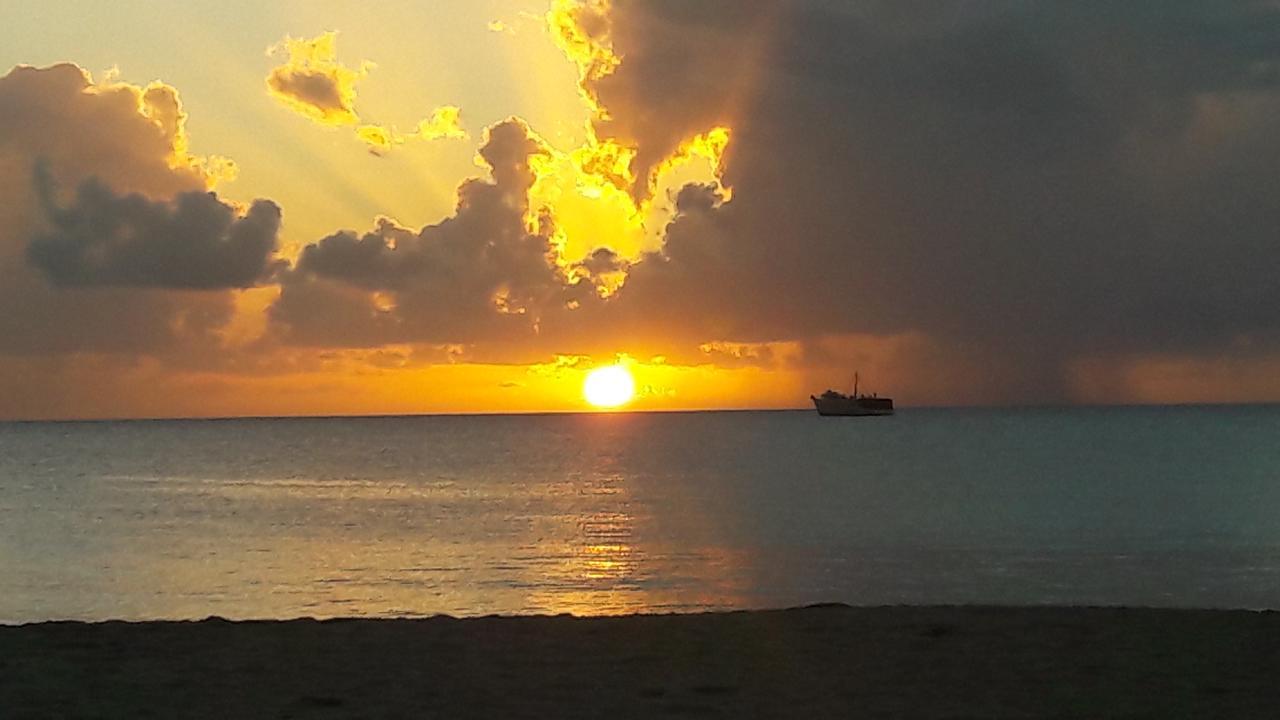 ホテルPic-Nic Beach Corn Island エクステリア 写真
